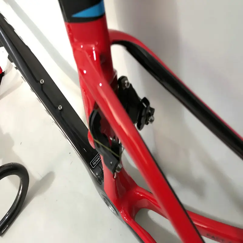 

2020 style v brakes bicycle frameset red black color bike frames+handlebar+seatpost+frok taiwan carbon frame free shipping