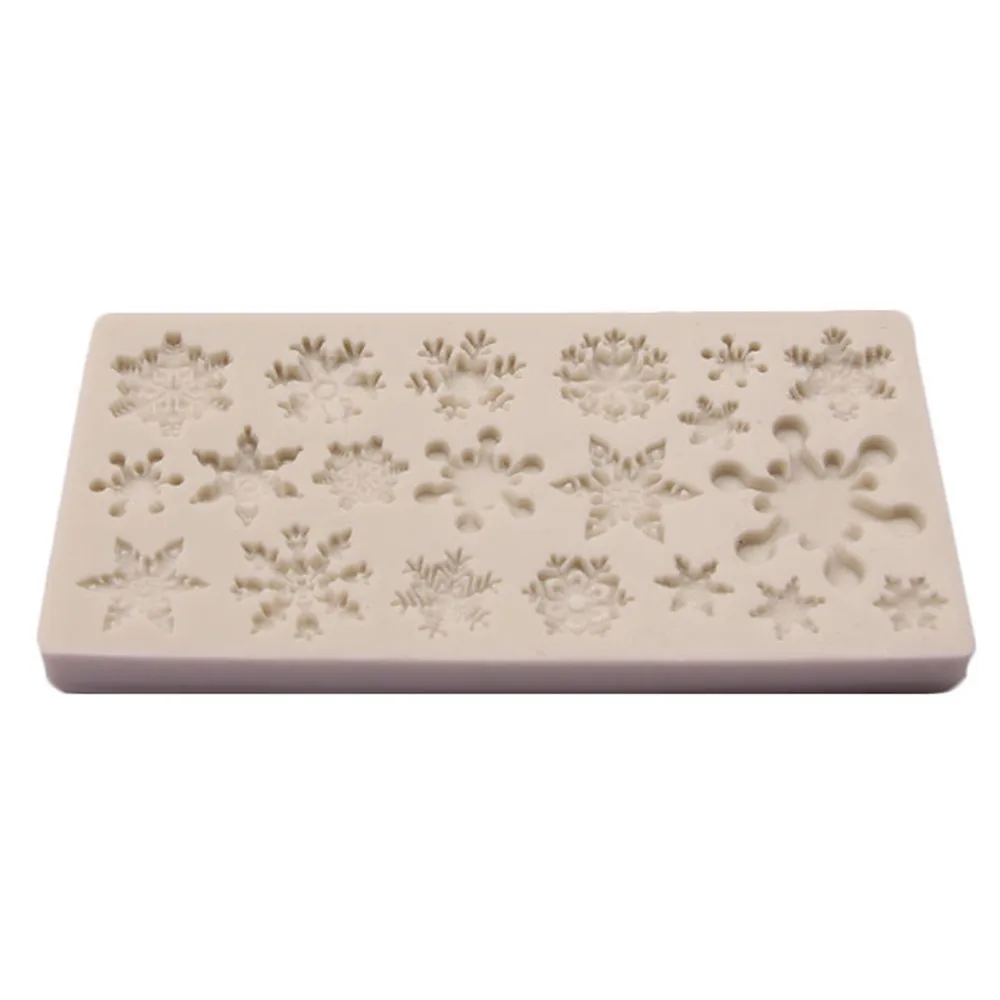 

Christmas cake moulds silicone Snowflake Pattern Chocolate Baking Mold Non-stick And Heat-resistant Kitchen Handmade Tools