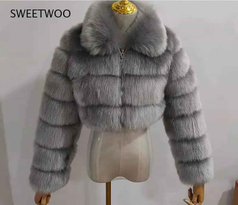 Faux Fox Fur 2021 Winter Coat Women Fashion High Quality Thick Faux Fur Coat Women Vintage Long Sleeve Short Jackets Furry Coat
