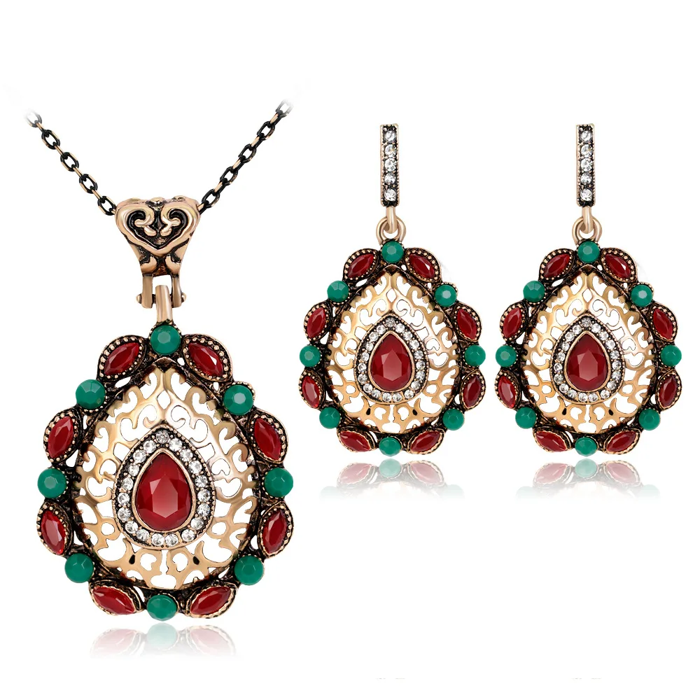 

Bohemia wind restoring ancient ways the new jewelry set auger drill color resin alloy necklace earrings two-piece wholesale