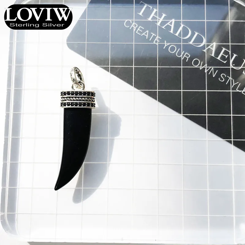 Кулон с черной пряжкой Украшенные фианитами зуба, Модные украшения Thomas SABOR Цепочки и ожерелья Аксессуары 925 пробы серебра, подарок для женщины, Для мужчин