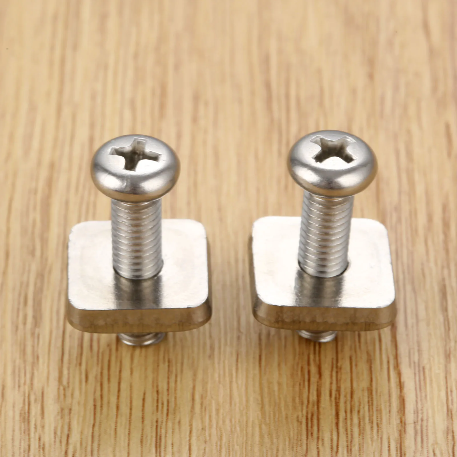 M5 * 23Mm Tavola Da Surf Longboard Viti Ad Alette Scorrevoli Kit Di Sostituzione Piastra Pinna Per Stand Up Paddle Body Board Accessori Da Surf 2 Pezz