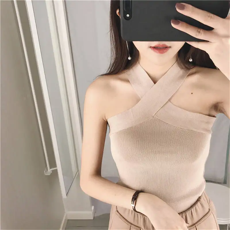 Однотонный пикантный женский свитер без рукавов с лямкой на шее открытыми