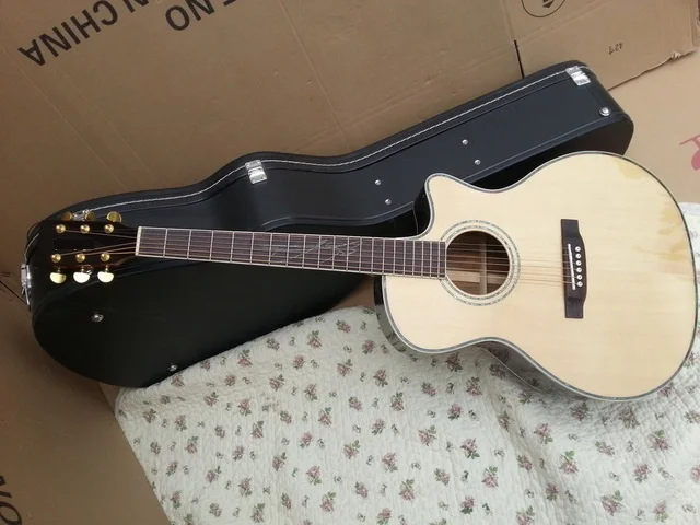 

2018 New + Factory + 6 strings Lakewud acoustic guitar Sungha Jung inlays lakewud acoustic handmade solid top acoustic guitar