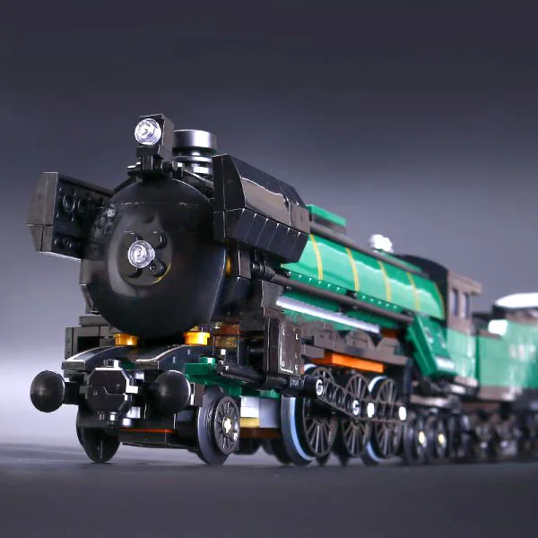 

1109pcs Assembled Building Blocks, Military Children's Intelligence Train, Small Particles, Construction And Assembly Products