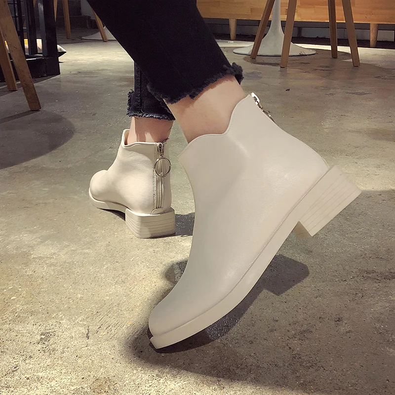 Новейшие стильные всесезонные кроссовки для женщин, высококачественные белые кроссовки на шнуровке, легкая дышащая прогулочная обувь