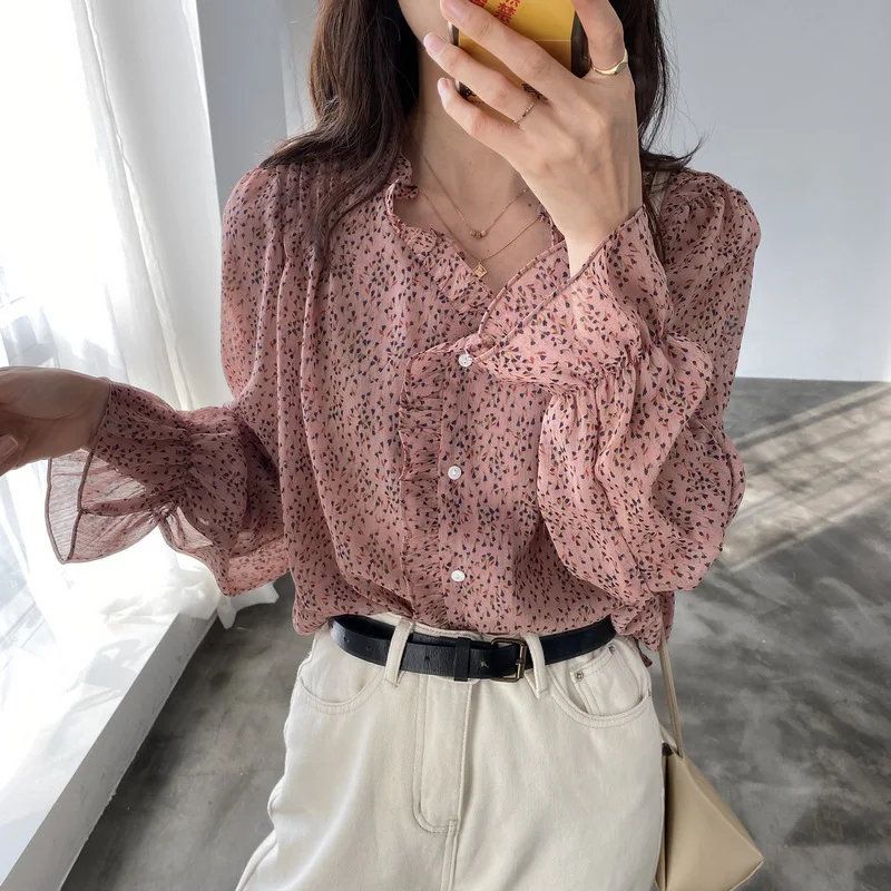 

Floral Print V-neck Chiffon Shirt t212