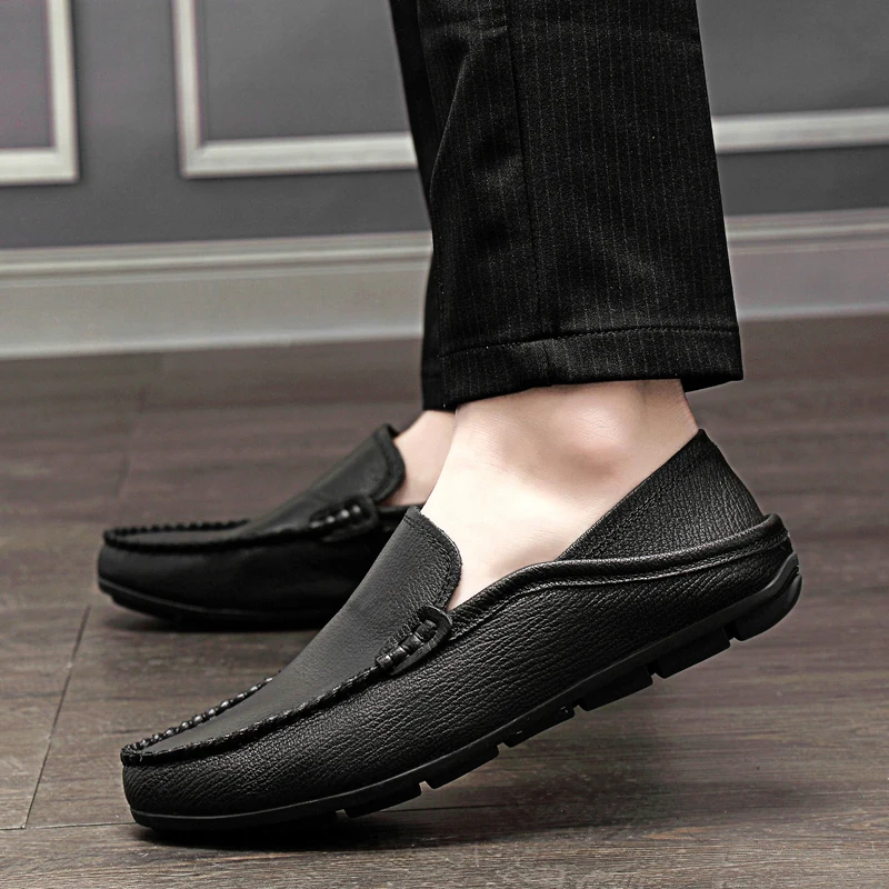 

Genuine Leather Men Shoes slip on fashion Soft Moccasins Loafers Men Brand Men Flats Comfy Driving Shoes men moccasins