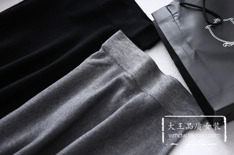 

One's Elegant Hepburn Wind High-waisted Mid-length A- line Knitted Skirt Full Skirt Entity