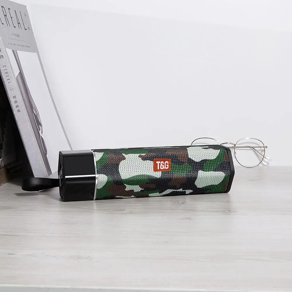 Camouflage Открытый HIFI портативный беспроводной Blueteeth динамик USB стерео звук сабвуфер Колонка фонарик динамик s WithTF карта FM радио - Color: Camouflage