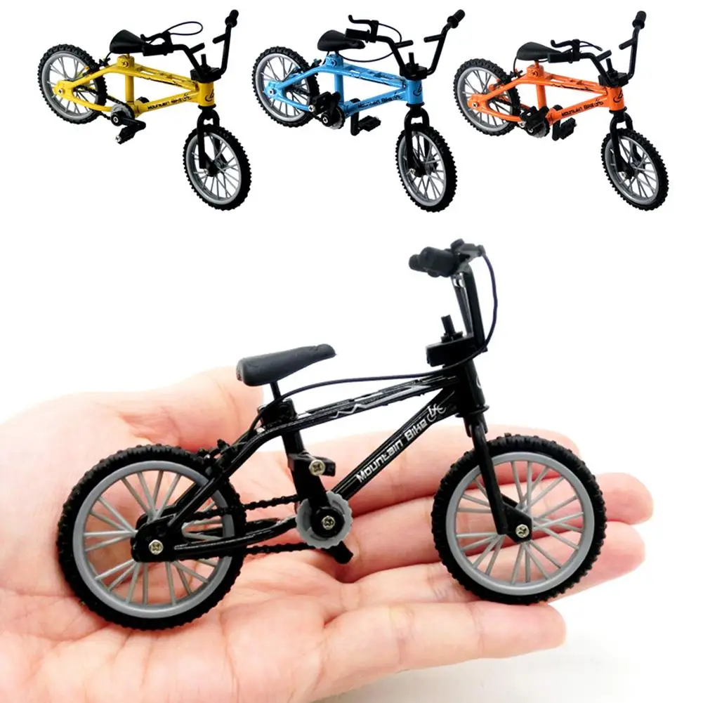 VANKERTER 8pcs Mini Finger Bikes Mini Extreme Sports Finger Bicycle with Accessories Metal Toy Creative Game Gifts