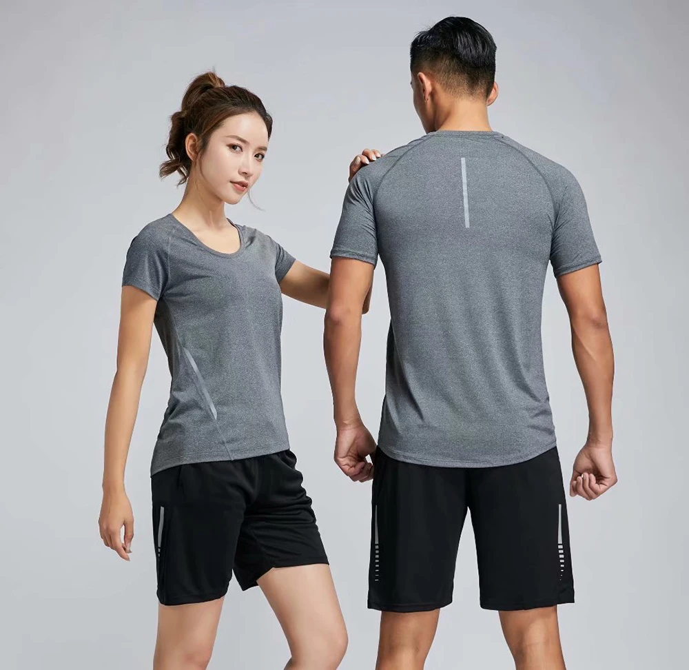 2020 T Shirt Running Woman Quick Dry Fitness Slim Short Sleeves Breathable Gym Nylon Sportswear Yoga Shirts Compression Female