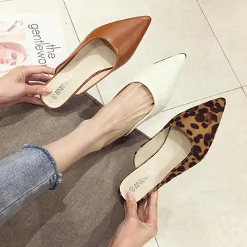 

Flock Low Shoes Woman 2020 Slippers Casual Pointed Toe Square heel Slipers Women Luxury Flat Block New Rome PU Fabric Rubber