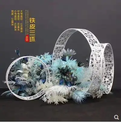 

New iron art stage condole top decorates wedding to celebrate engraved ring wedding pendant prop ring