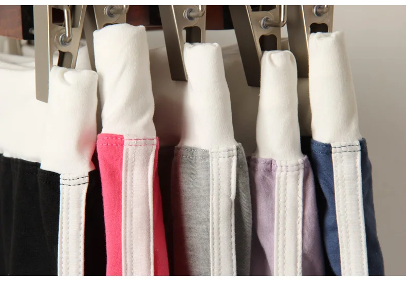 8821010735_774625888