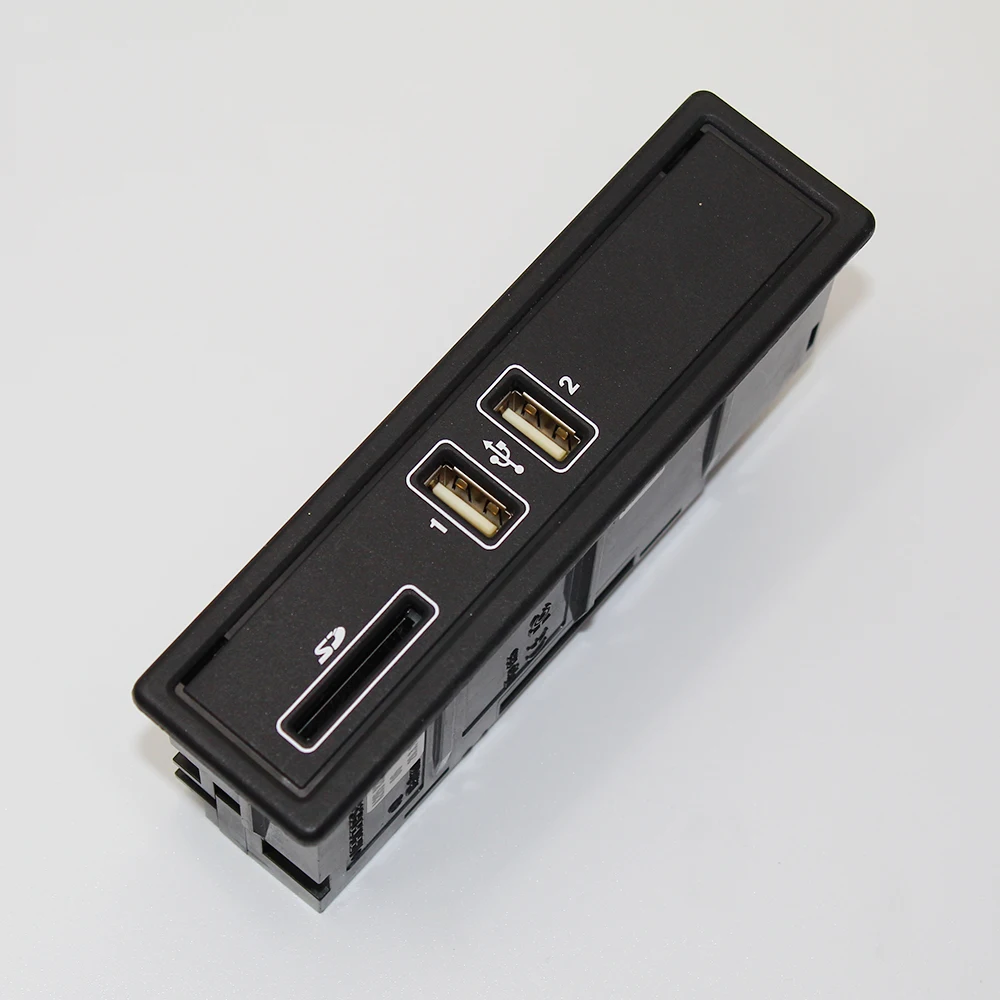 A205 820 02 26 USB интерфейс разъем SD кардридер для Mercedes 205 253 213C180 C260 GLC200 E180 A2058200226 |