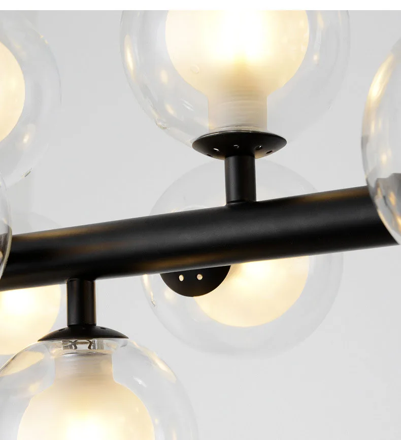 9415515662_1498189015