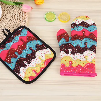 

2PCS Chocolate Microwave Glove Potholder Bakeware Blue and White 100% Cotton Oven Mitts and Potholder Mat for BBQ or Kitchen