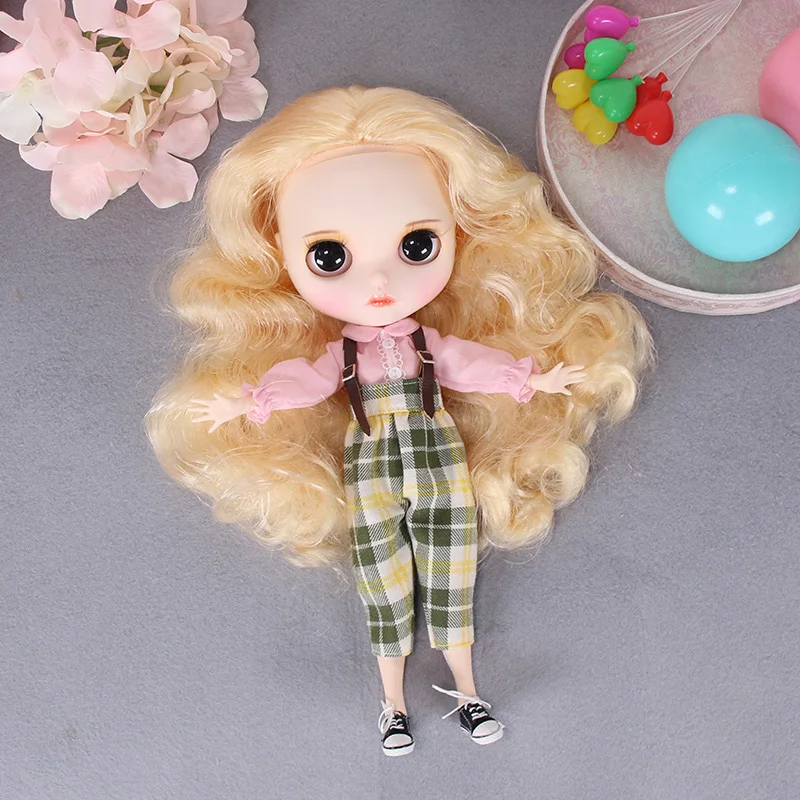 Blyth doll white skin joint body Yellow hair Hand-painted face panels, long eyelashes and sleepy eye.NO.BL349