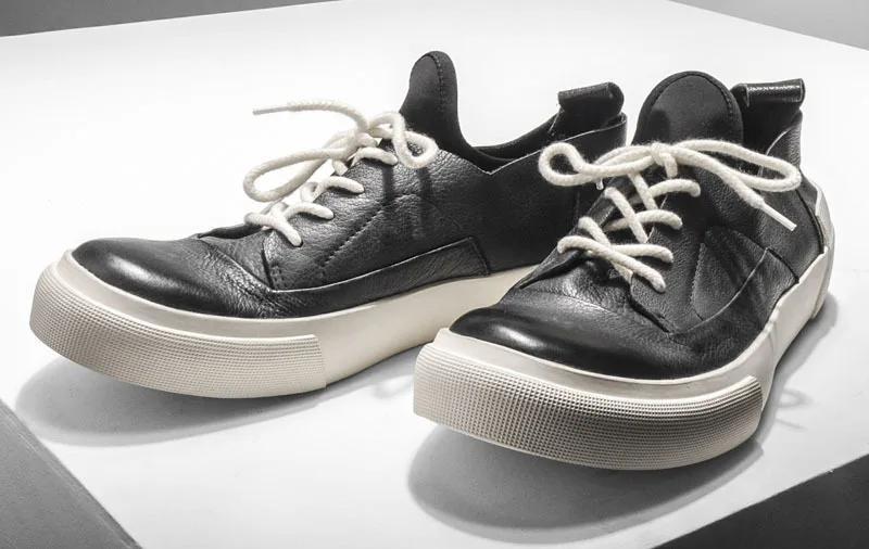 4376702301_1121234953