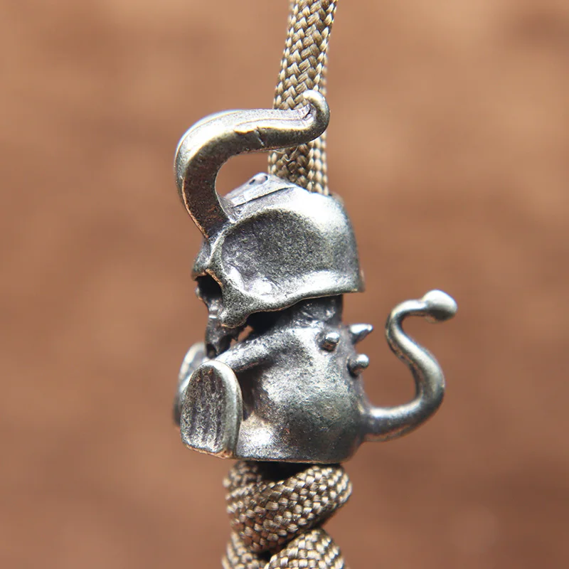 Punk Brass Little Devil Knife Bead Pendants for Keychain EDC Flashlight Lanyard Charms Outdoor Tool Umbrella Rope Paracord Bead