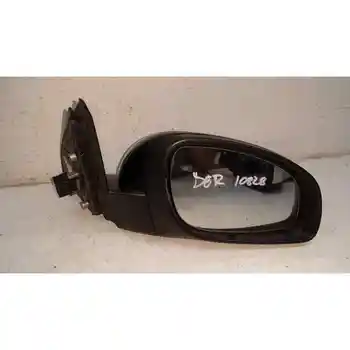 

RIGHT REARVIEW OPEL VECTRA C SALOON