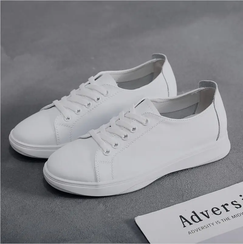 

Flat-bottom solid color women's shoes factory direct good-looking small whiteboard shoes DM49