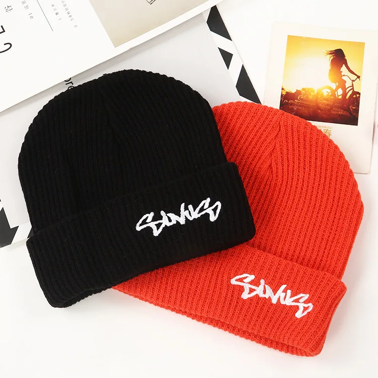 

New Pumping Stripes Crimping Acrylic Knitted Hat Europe And America Men Urinate Hat Outdoor Set of Head Cap