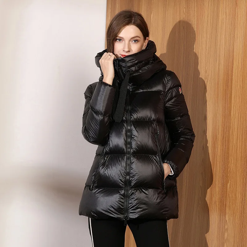 A word cloak new winter white duck down female short paragraph Slim thick hooded coat 929 - Цвет: black