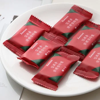 

20Pcs Compressed Towel Disposable Candy Cotton Cleansing Towel Small Square Towel Portable Hotel Travel Compressed Face Towel