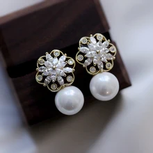 Модные Винтажные высококачественные полые резные снежный цветок имитация жемчуга серьги-гвоздики сверкающие кубический цирконий камень женские ювелирные изделия