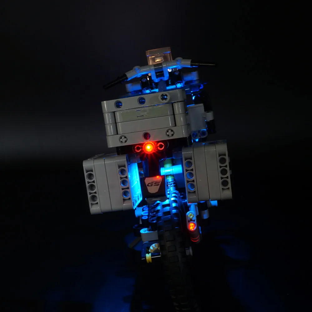 Светодиодный комплект для строительных блоков серии 42063 Technic модель мотоцикла(в комплекте только свет