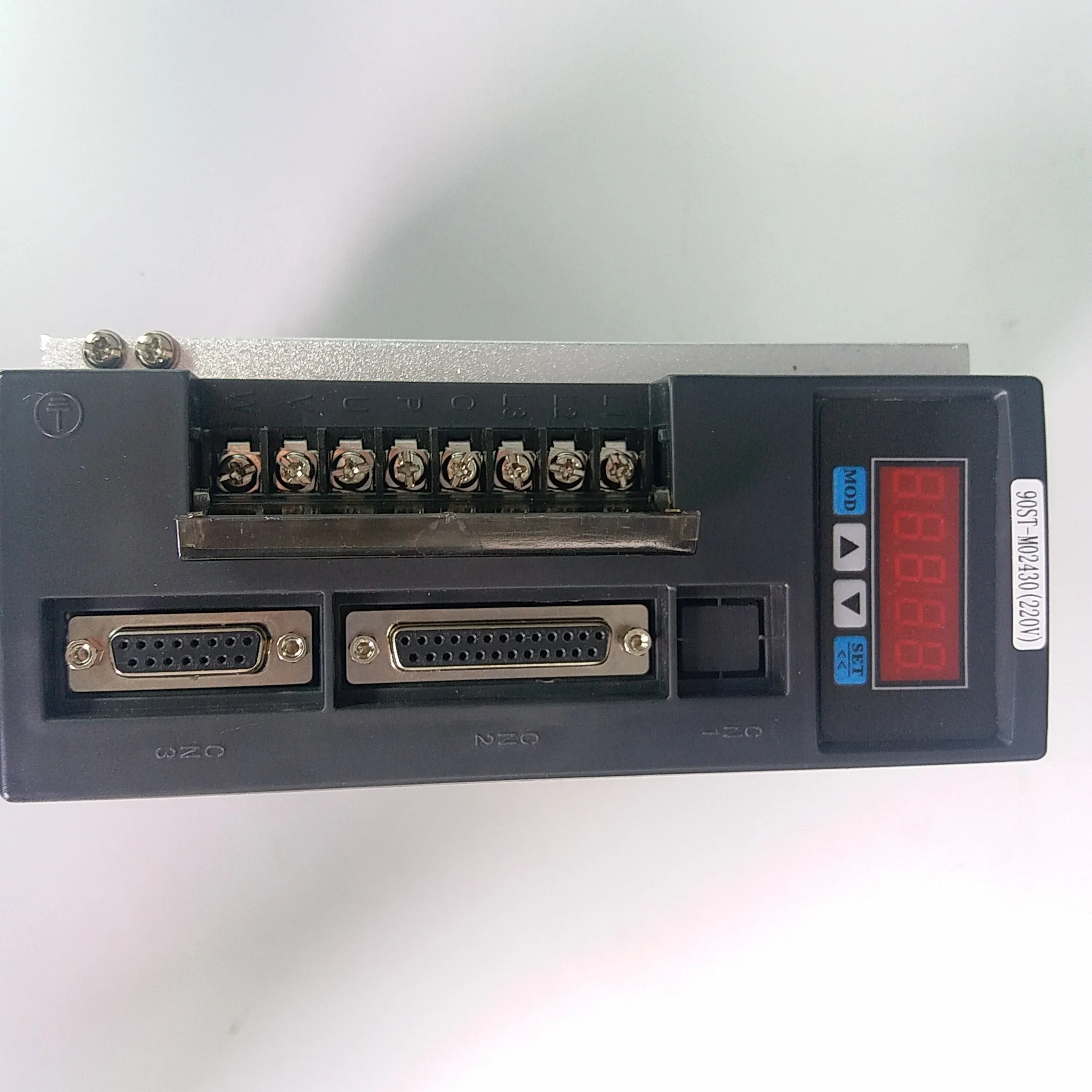 1.2KW NEMA42 4NM 1200W 220V 3000R/мин AC комплекты сервоприводов ЧПУ постоянный крутящий момент