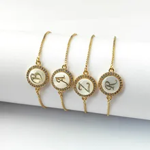 10 шт. новые модные 26 Браслеты с буквами для женщин Ювелирное Украшение из перламутровых раковин амулеты микро-кристалл кубический циркон браслет cz BG337