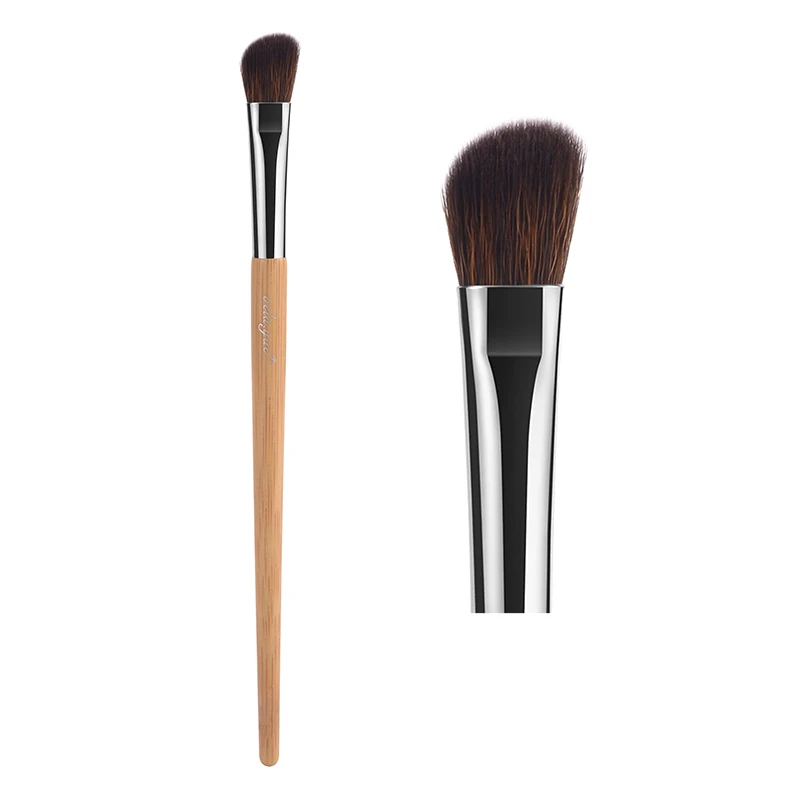 T08 Angled Shadow
