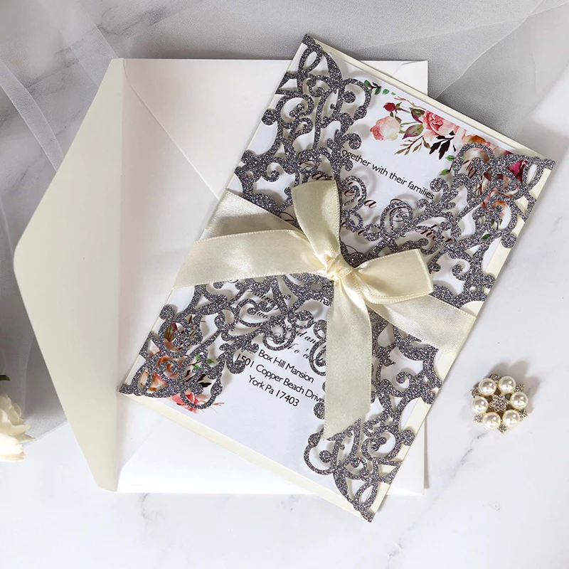 12381997823_1878402850