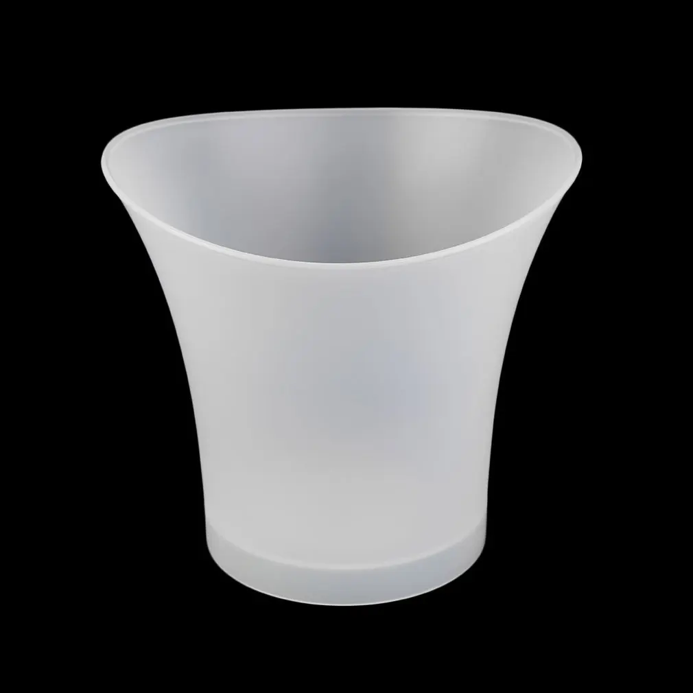 

2018 new 5L Waterproof Plastic LED Ice Bucket Color Bars Nightclubs LED Flash Light Up Champagne Beer Bucket Bars Night Party