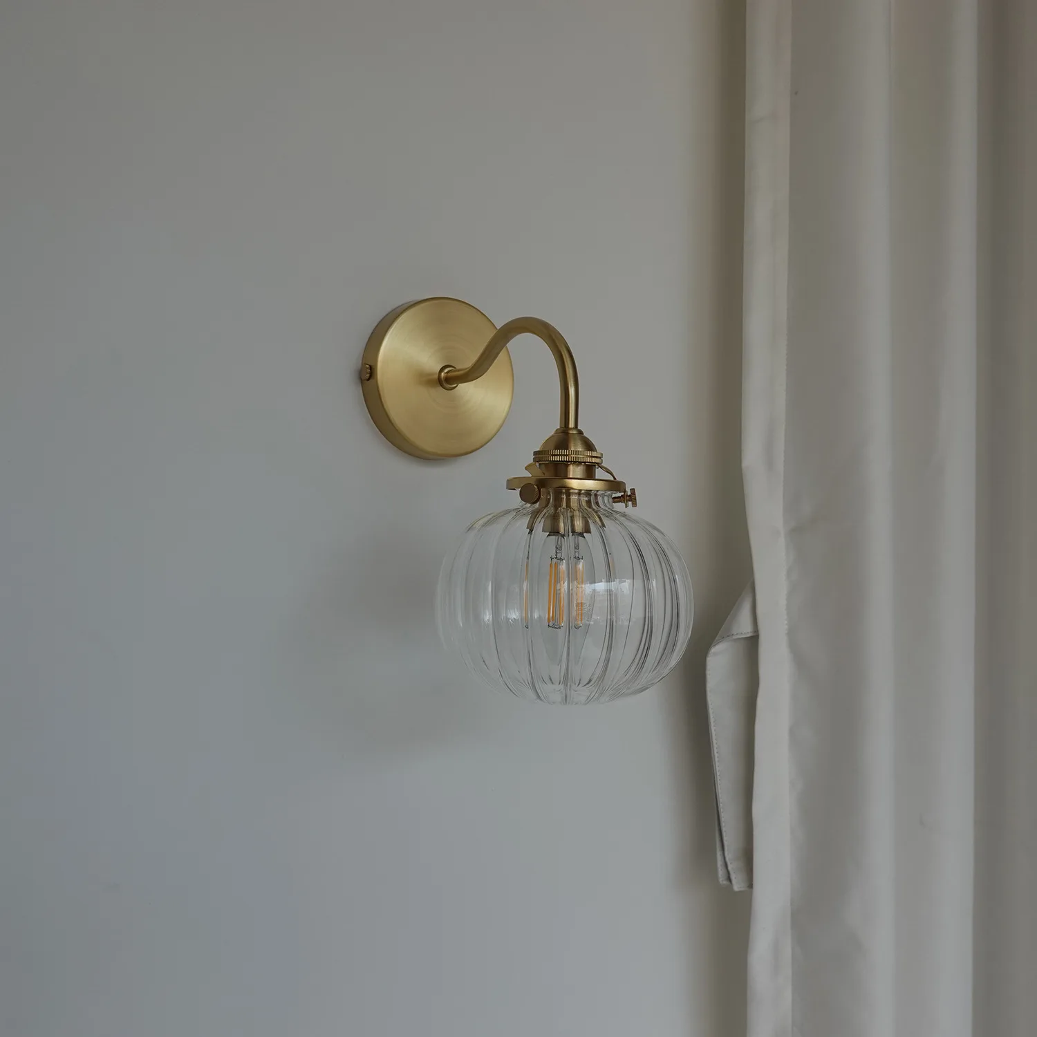 Iwhd pouco bola de vidro conduziu a luz da parede luminárias plug in switch quarto espelho do banheiro escada arandela cobre moderno nórdico