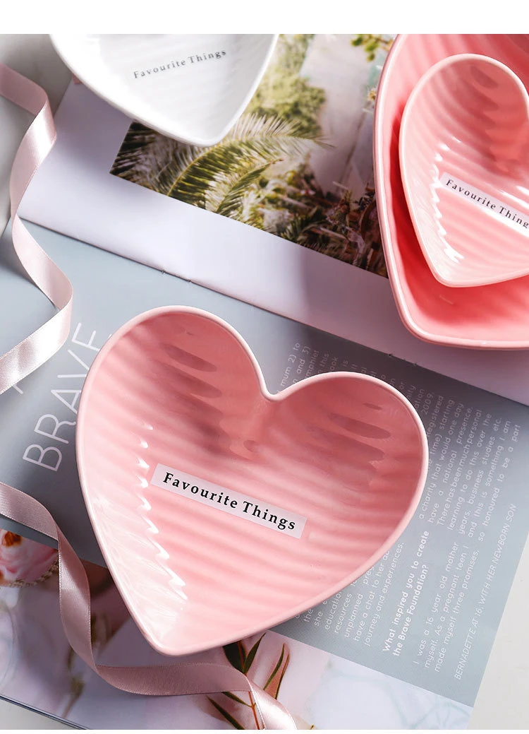Ceramic-heart-bowl_17