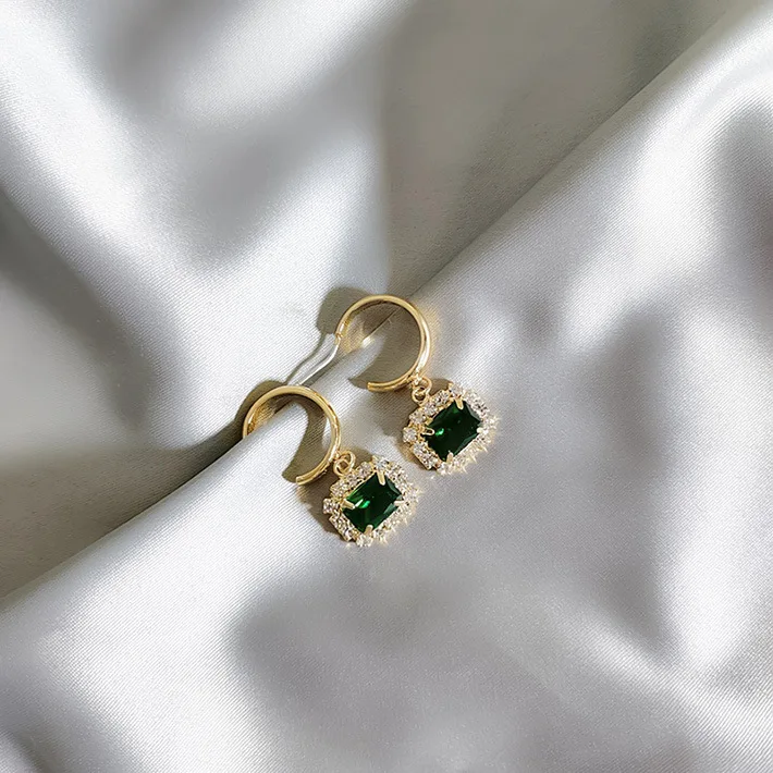 11956688635_1477228732