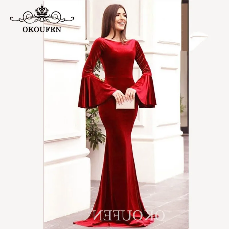 

Bishop Long Sleeves Mermaid Evening Dress In Red Velvet Dubai Arabic Women Robe De Soiree Jewel Neck Formal Pom Dresses