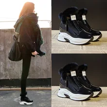 Зимние черные женские ботиночки на высокой платформе; Новинка; модная теплая спортивная хлопковая обувь из кожи с блестками и плюшевой подкладкой на молнии сбоку
