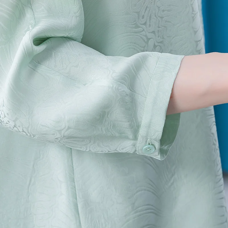 VOA Silk Green Personality Irregular Collar Ribbon