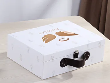 

Accept Custom Order gift boxes with handle,Custom magnetic packaging paper bridesmaid gift box ---PX11708