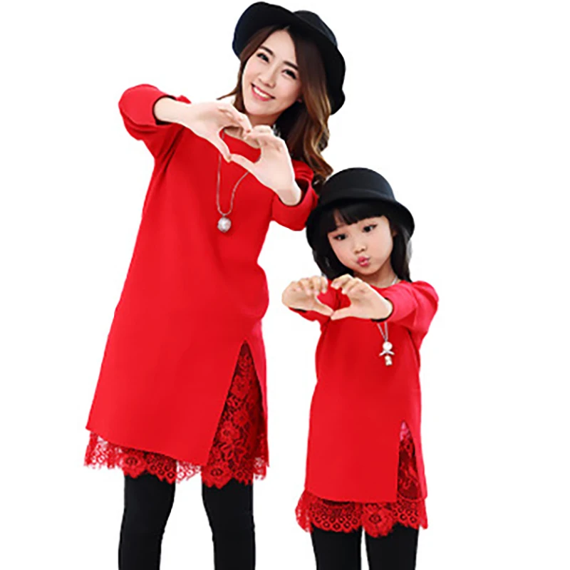 

Mom and Daughter Dress Autumn Winter Warm Red Lace Splice Sweater Knitting Sweater Mommy and Me Clothes Family Matching Outfits