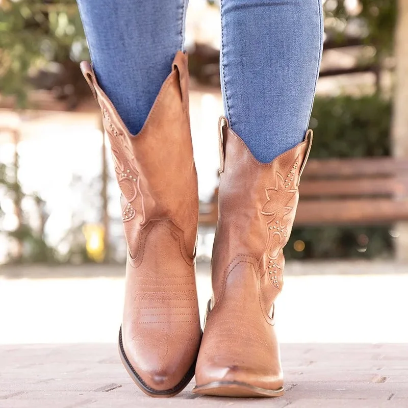 Vertvie/Новинка года; женские ковбойские ботинки из кожи; обувь на низком каблуке; женские сапоги до колена; классические ковбойские ботинки с вышивкой в ковбойском стиле