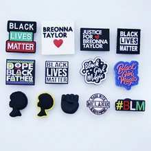 Sandales à boucle en PVC avec des mots spéciaux, accessoires de décoration, chaussures à breloques monogrammes, mignonnes, originales 