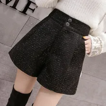

2022 High quality new women spring autumn Woolen Wide leg Shorts Ladies fashion Black solid high Waist Sequin tweed short pants