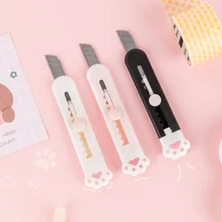 Cutter utilitaire de poche et de couleur unie style Kawaii, coupe papier portable avec une lame rasoir, fourniture de bureau de papeterie scolaire 