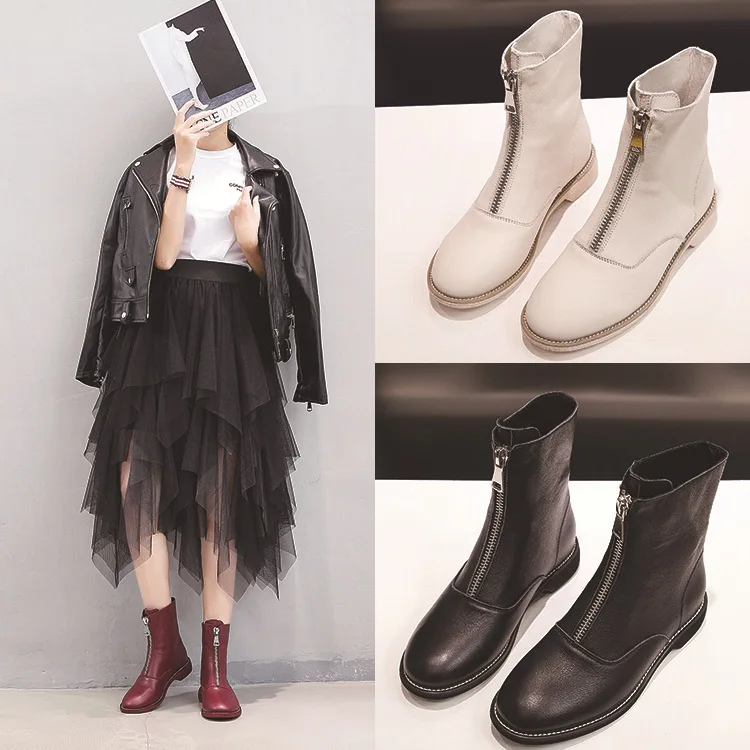 

Women's shoes with medium top leather and Martin boots